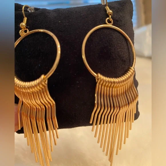 Gold Tone Metal Tassel Drop Fashion Earrings - Picture 1 of 12